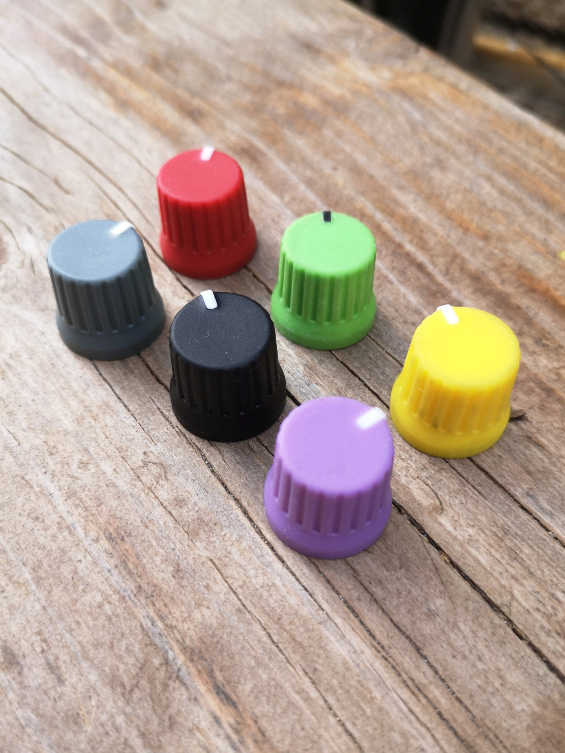 Fatty Knobs - DJ TechTools Chroma Caps