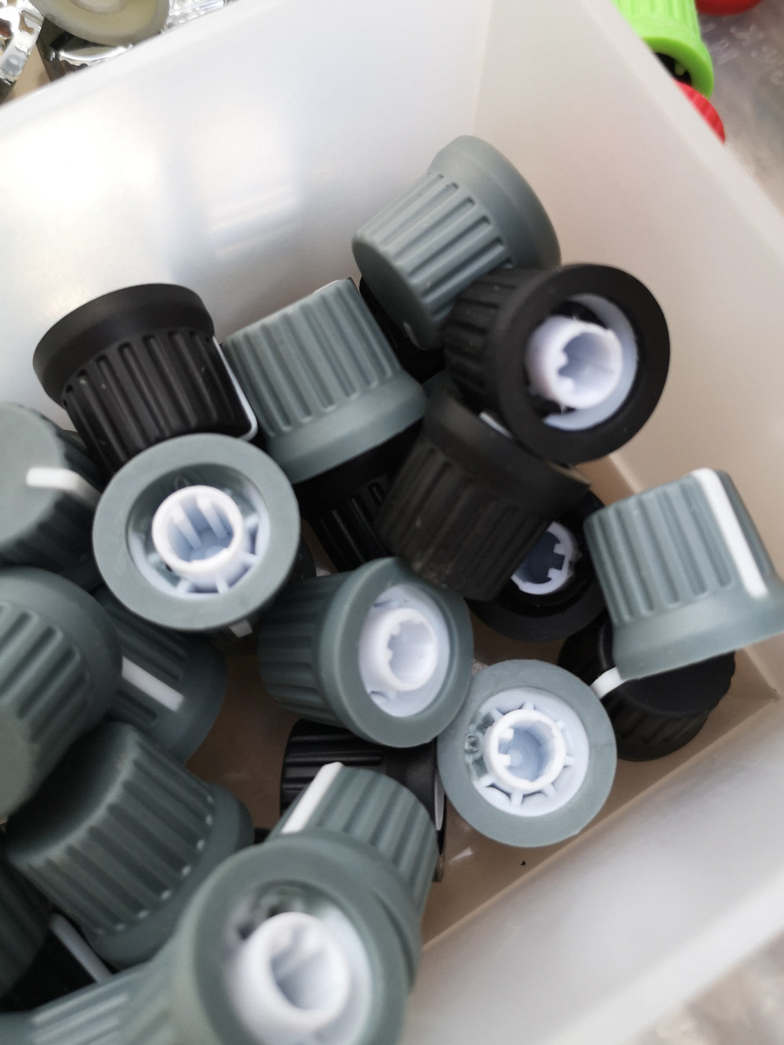 Fatty Knobs - DJ TechTools Chroma Caps