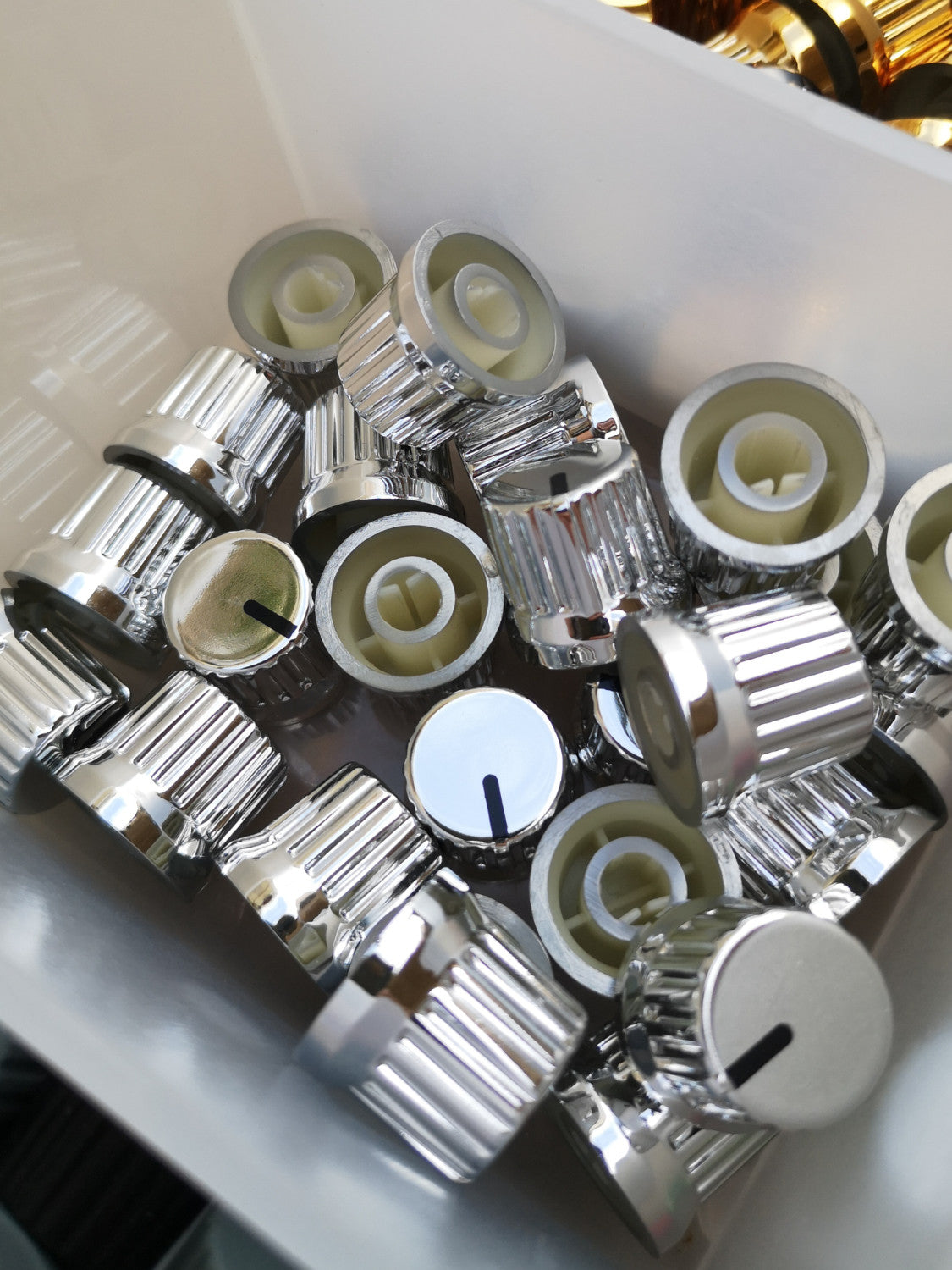Fatty Knobs - DJ TechTools Chroma Caps