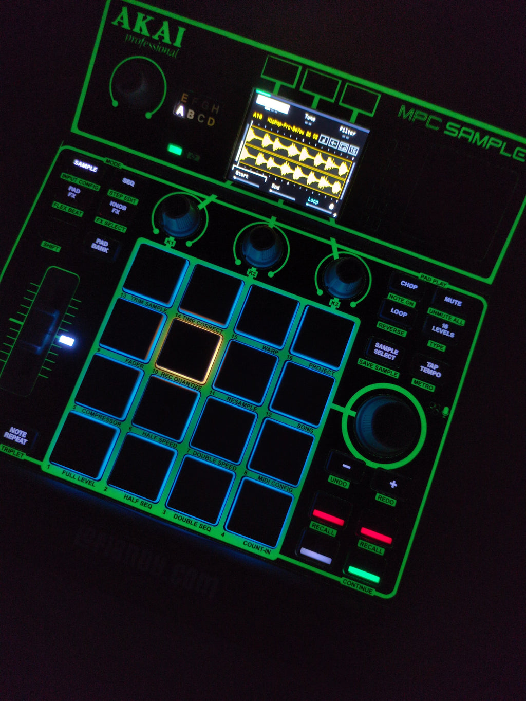 Glow in the Dark - AKAI MPC Sample Skin
