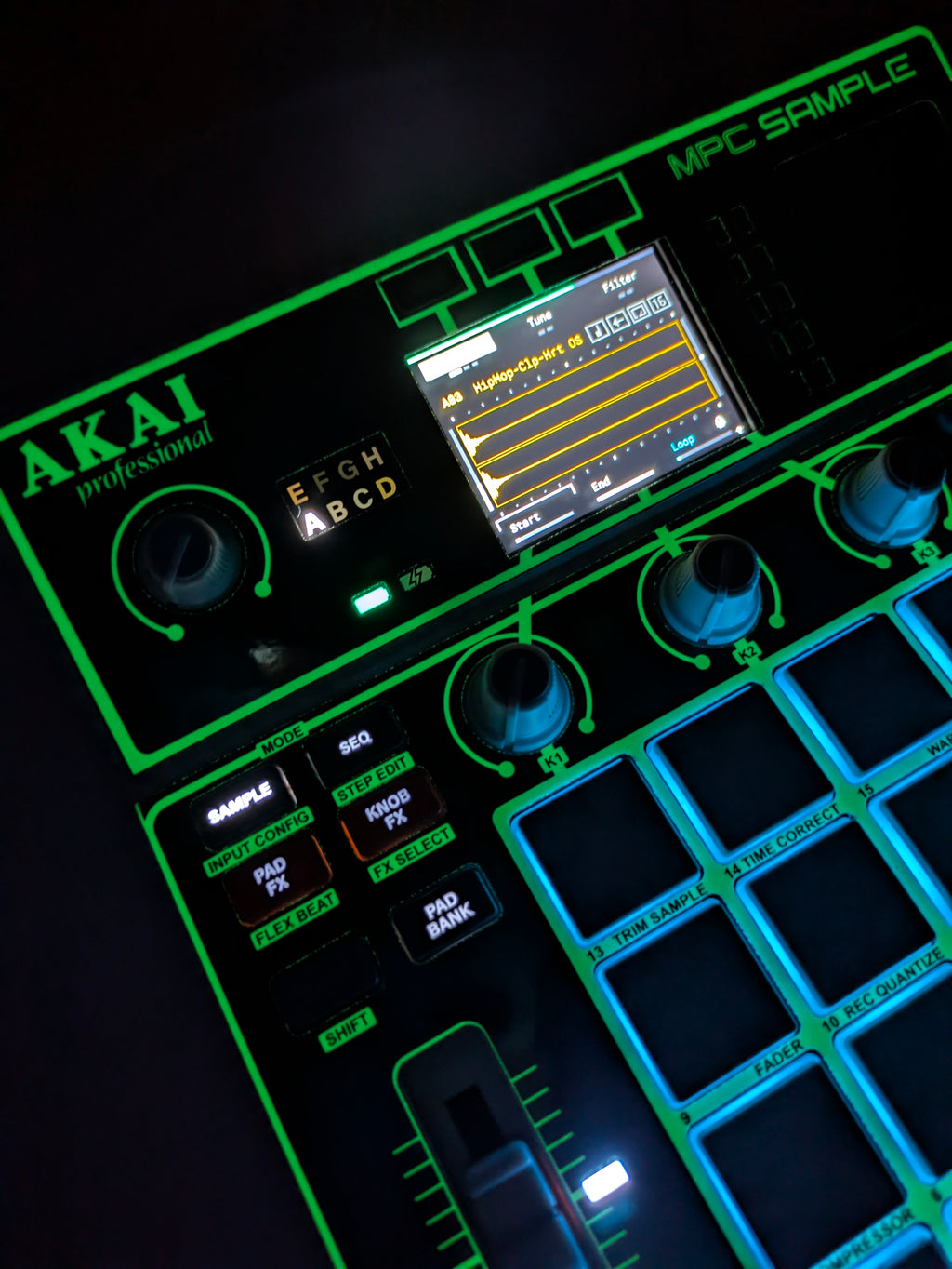 Glow in the Dark - AKAI MPC Sample Skin