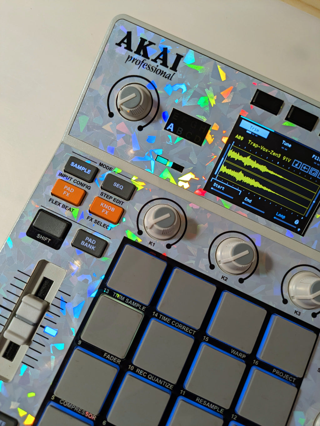 Special Holographic 02 - AKAI MPC Sample Skin - Lofi Andy