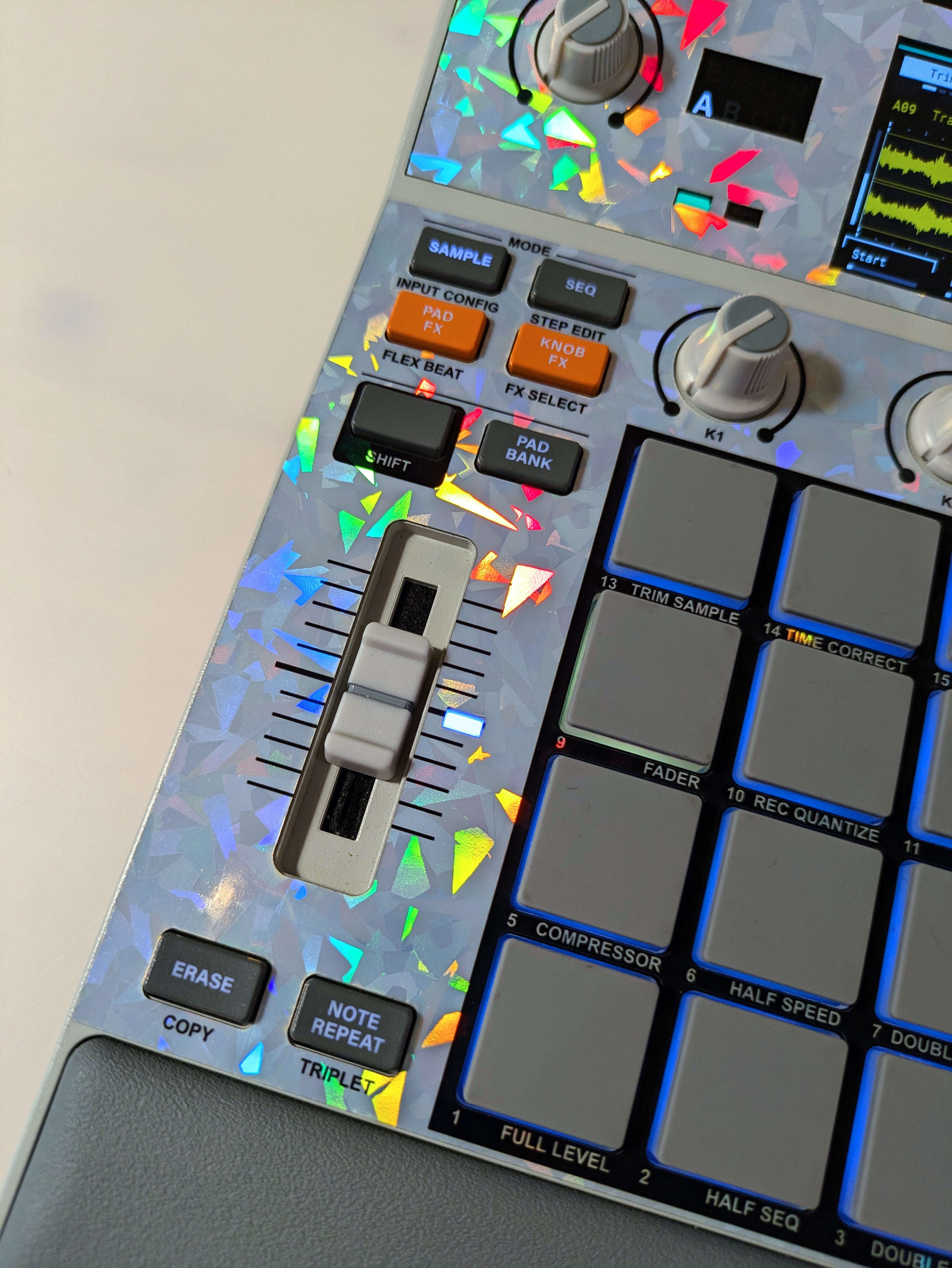 Special Holographic 02 - AKAI MPC Sample Skin - Lofi Andy